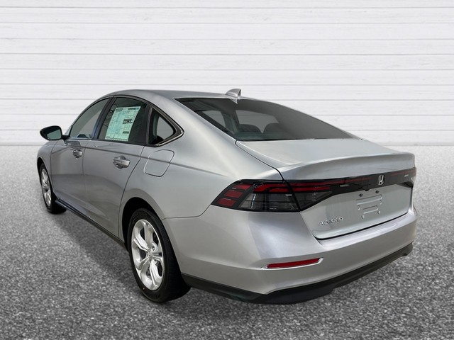 Honda Accord Sedan Vehicle Full-screen Gallery Image 03