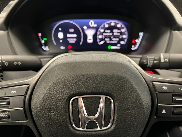 Honda Accord Sedan Vehicle Full-screen Gallery Image 22