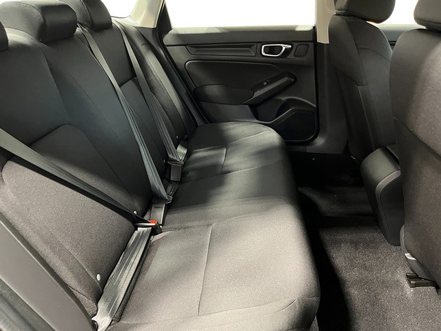 Honda Civic Sedan Vehicle Full-screen Gallery Image 22