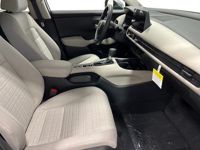 Honda HR-V Vehicle Full-screen Gallery Image 24