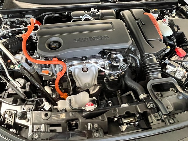 Honda Civic Sedan Hybrid Vehicle Full-screen Gallery Image 12