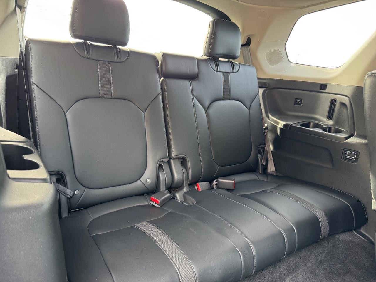 Honda Pilot Vehicle Full-screen Gallery Image 11