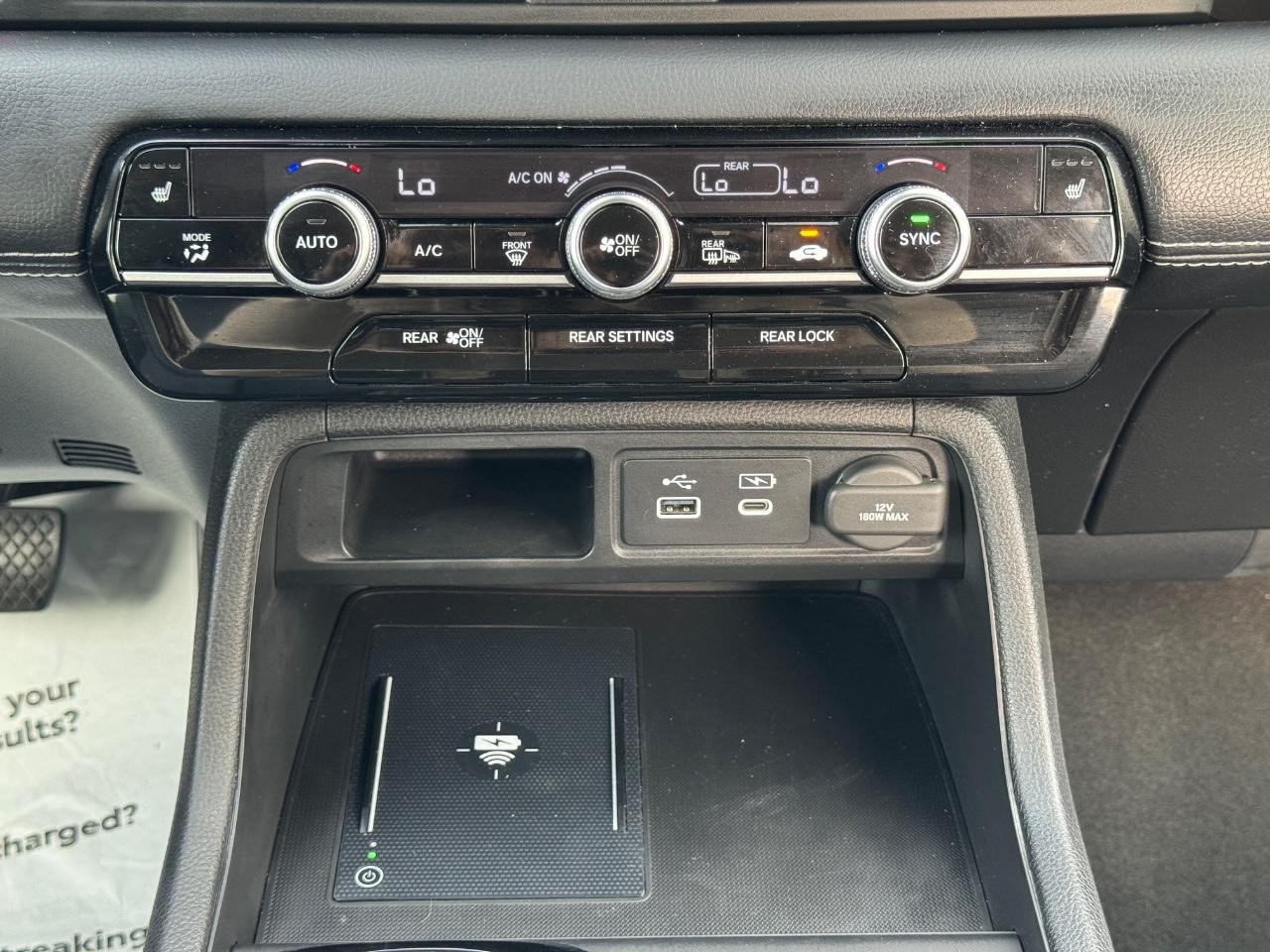 Honda Pilot Vehicle Full-screen Gallery Image 15