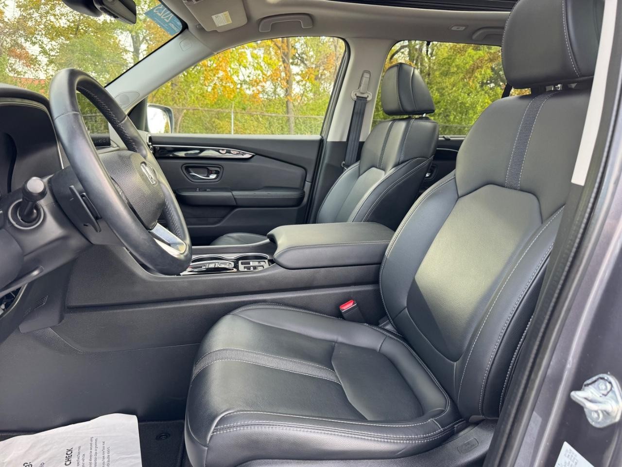 Honda Pilot Vehicle Full-screen Gallery Image 18