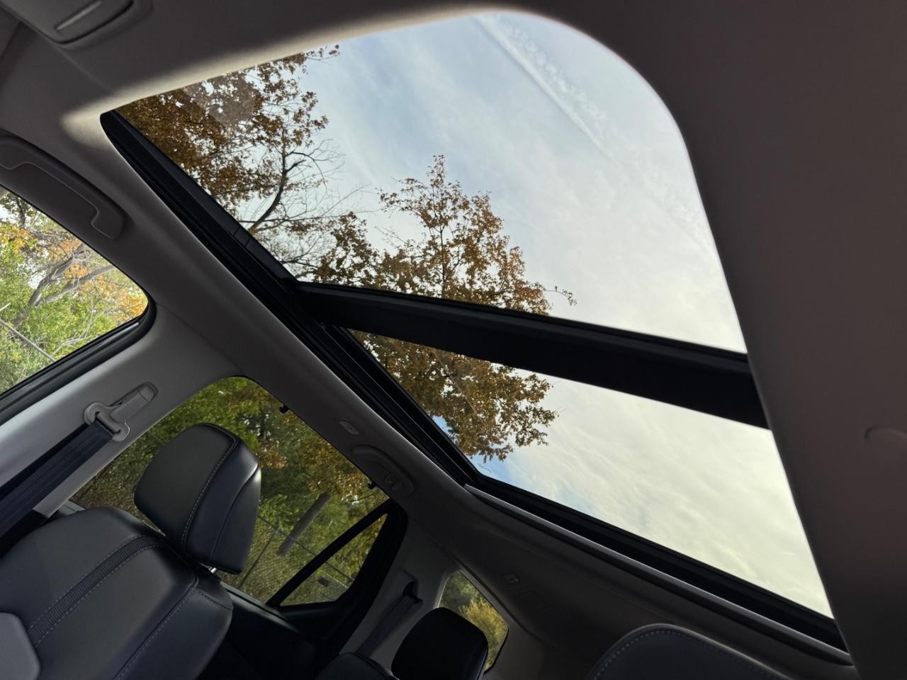 Honda Pilot Vehicle Full-screen Gallery Image 20