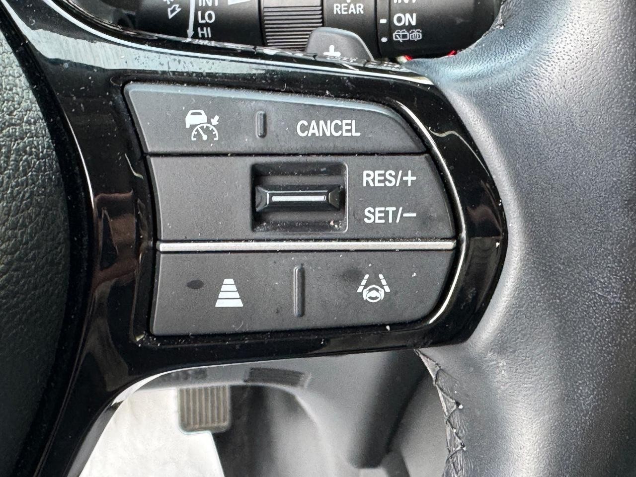 Honda Pilot Vehicle Full-screen Gallery Image 23