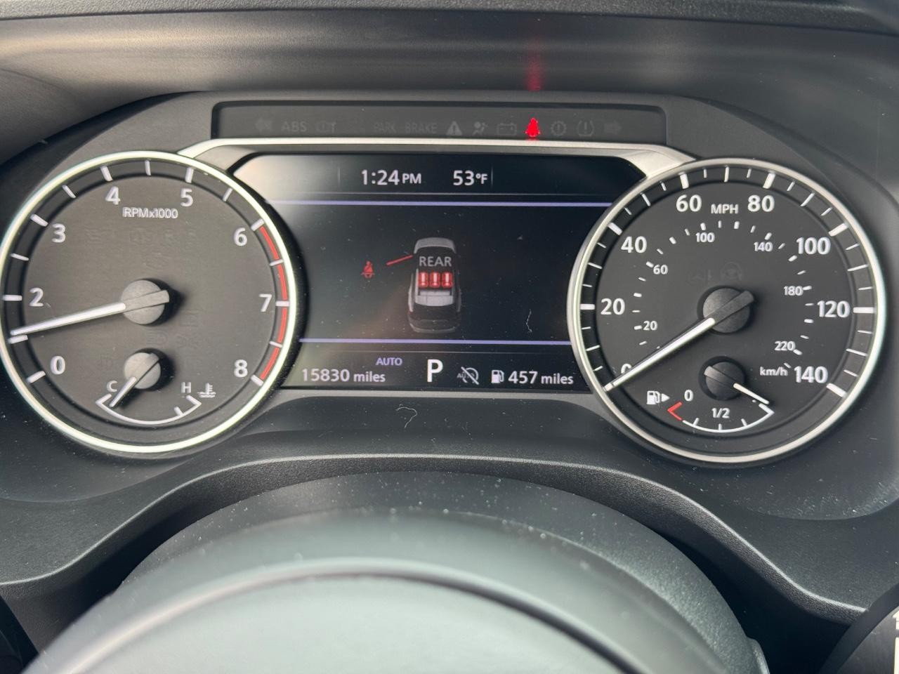 Nissan Rogue Vehicle Full-screen Gallery Image 19