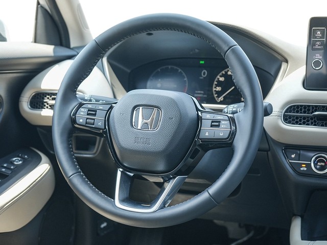 Honda HR-V Vehicle Full-screen Gallery Image 13