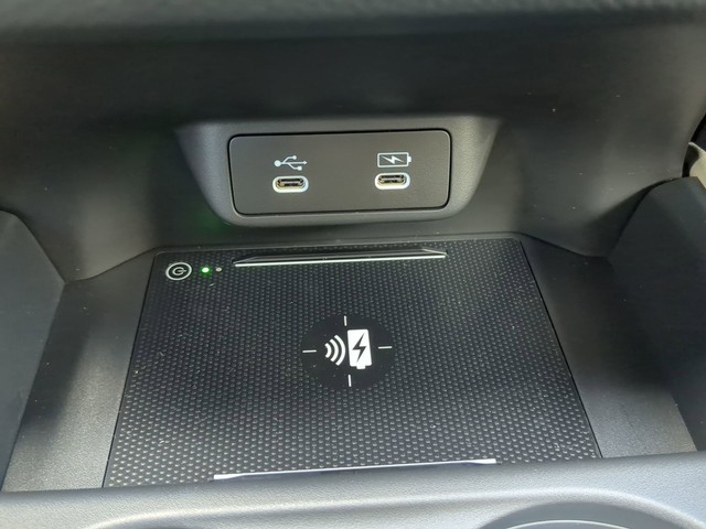 Honda HR-V Vehicle Full-screen Gallery Image 26