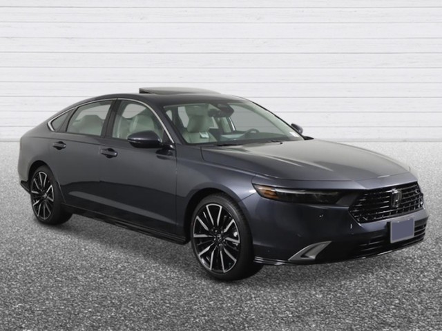 Honda Accord Hybrid Vehicle Full-screen Gallery Image 07