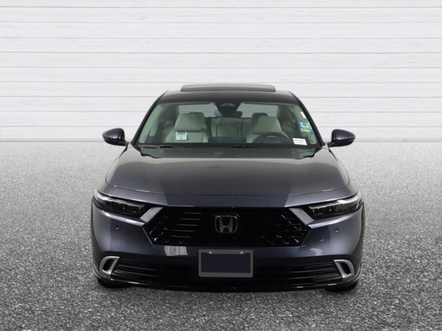 Honda Accord Hybrid Vehicle Full-screen Gallery Image 08