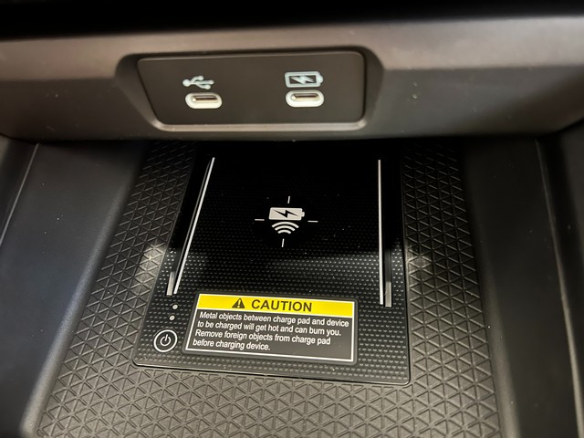 Honda Accord Hybrid Vehicle Full-screen Gallery Image 18