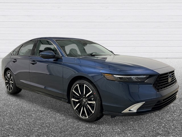 Honda Accord Hybrid Vehicle Full-screen Gallery Image 09