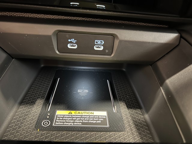 Honda Accord Hybrid Vehicle Full-screen Gallery Image 22