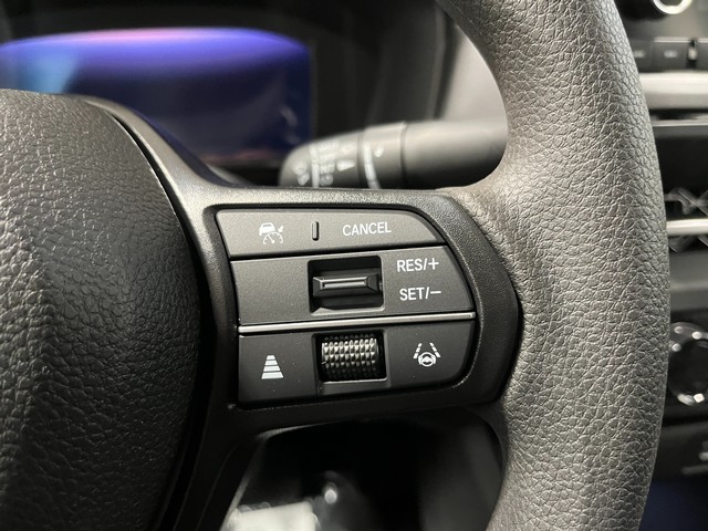 Honda Accord Sedan Vehicle Full-screen Gallery Image 18