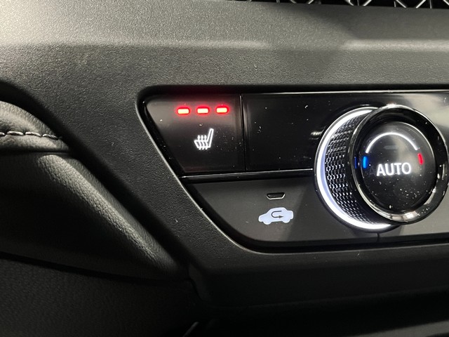 Honda Accord Sedan Vehicle Full-screen Gallery Image 21