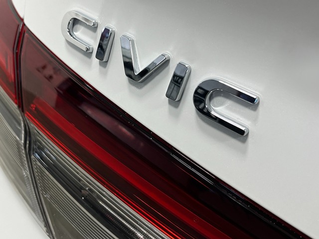 Honda Civic Sedan Hybrid Vehicle Full-screen Gallery Image 07