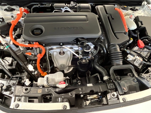 Honda Civic Sedan Hybrid Vehicle Full-screen Gallery Image 12