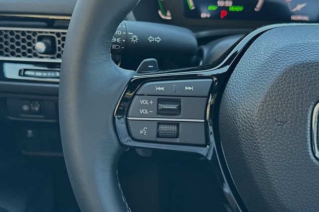 Honda Civic Sedan Hybrid Vehicle Full-screen Gallery Image 23