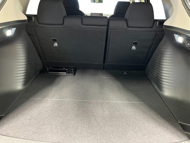 Honda HR-V Vehicle Full-screen Gallery Image 22