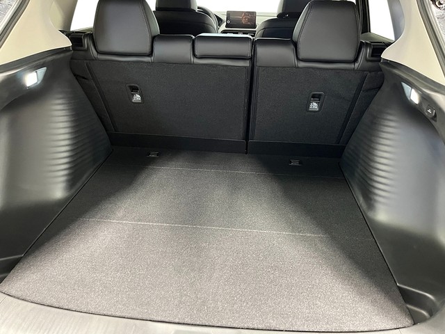 Honda HR-V Vehicle Full-screen Gallery Image 24