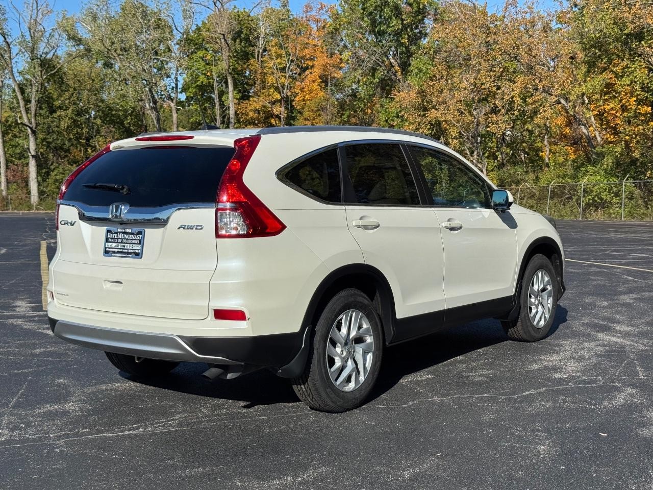 Honda CR-V Vehicle Full-screen Gallery Image 03