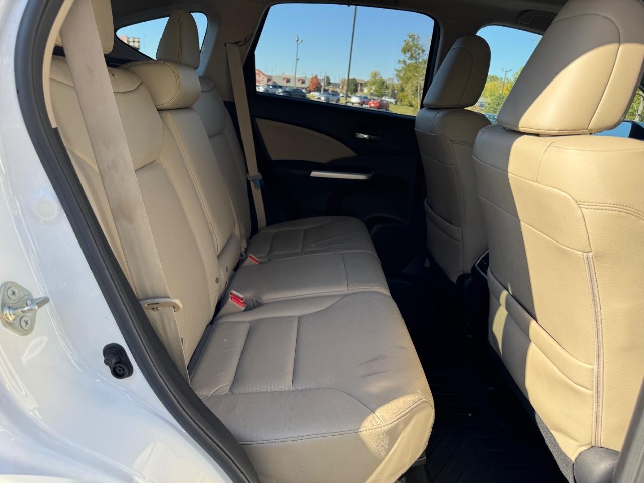 Honda CR-V Vehicle Full-screen Gallery Image 10