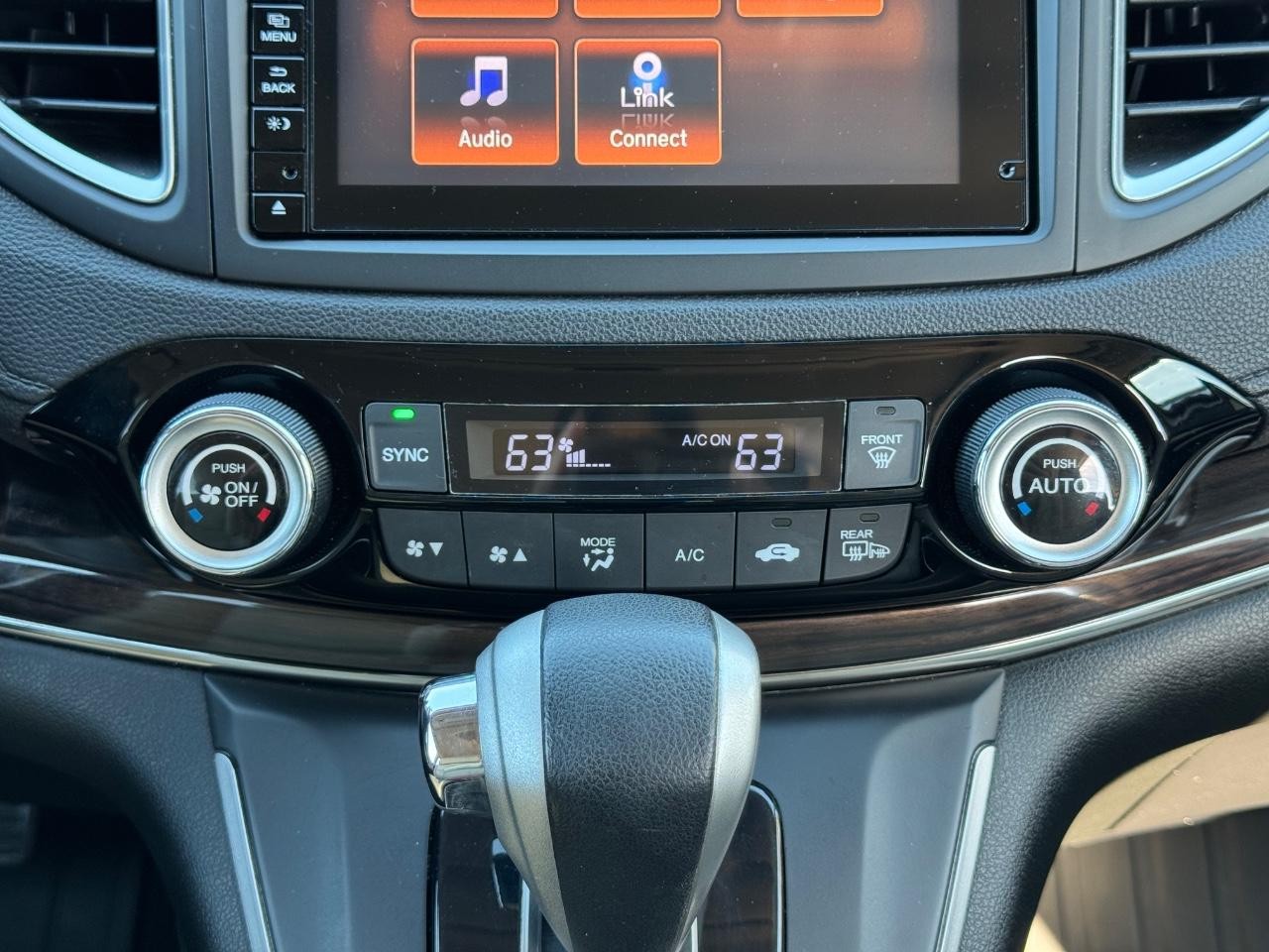 Honda CR-V Vehicle Full-screen Gallery Image 14