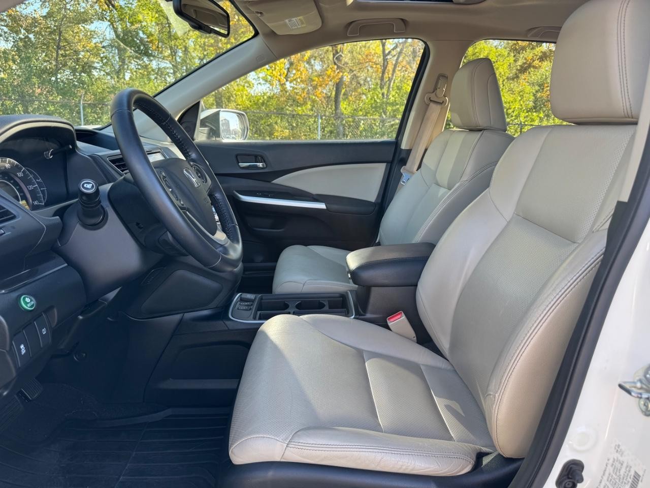 Honda CR-V Vehicle Full-screen Gallery Image 18