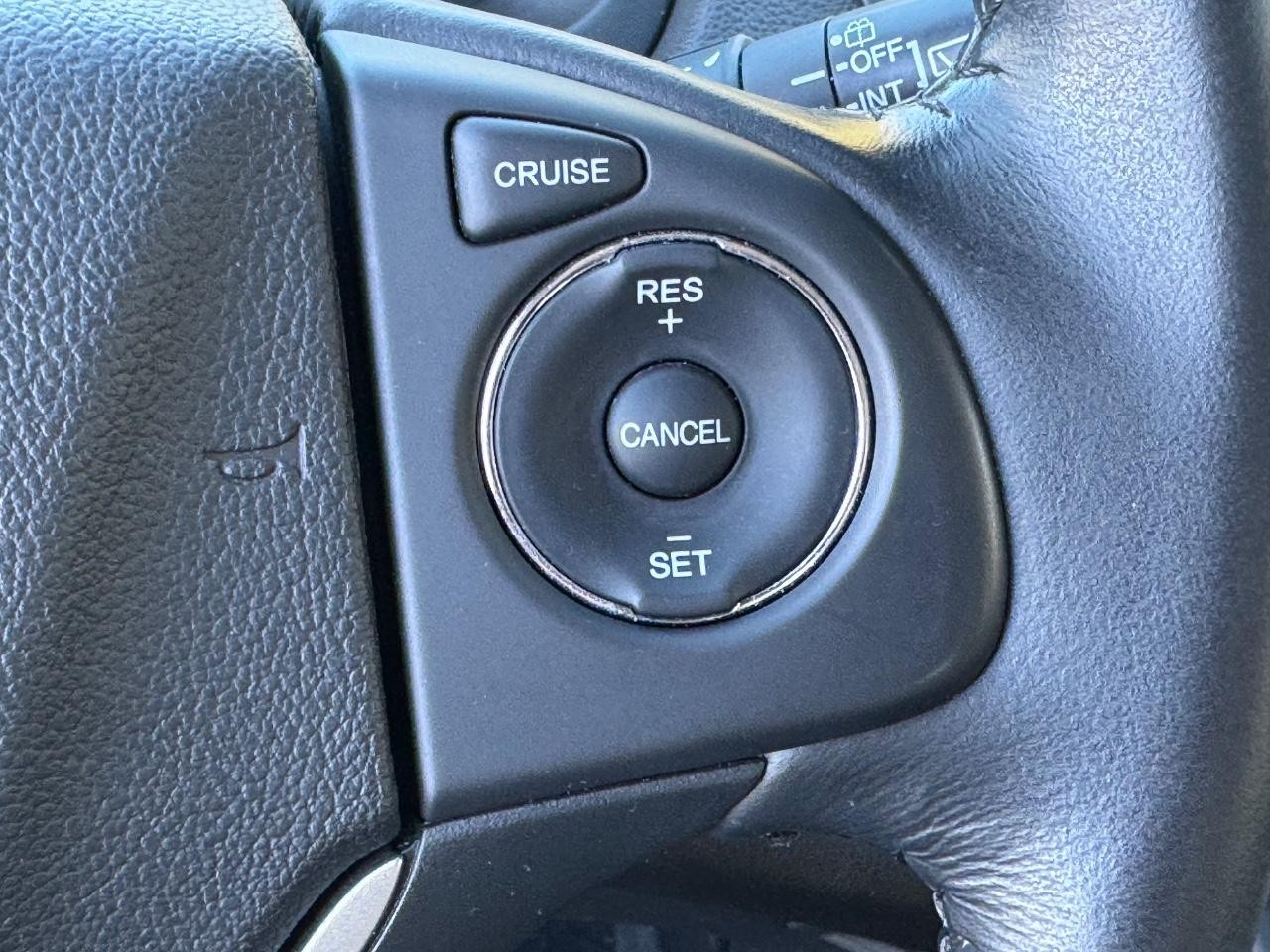 Honda CR-V Vehicle Full-screen Gallery Image 22