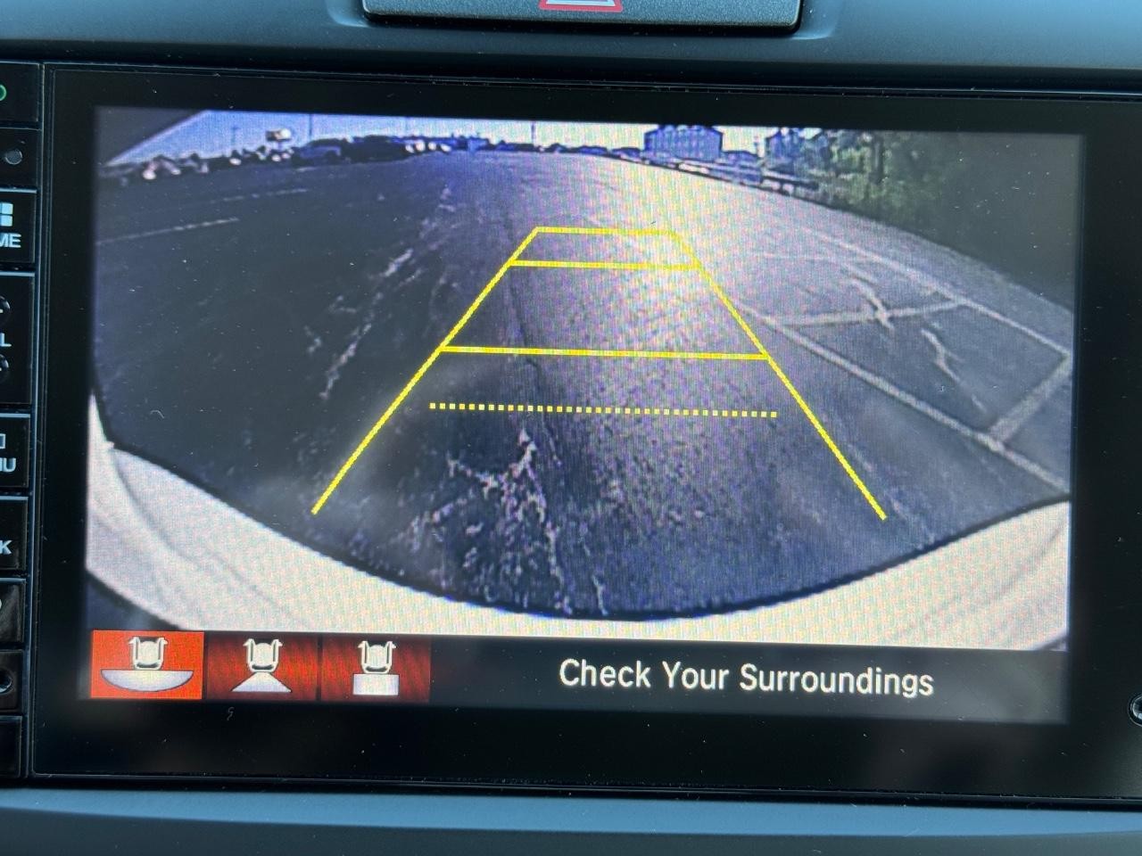 Honda CR-V Vehicle Full-screen Gallery Image 24