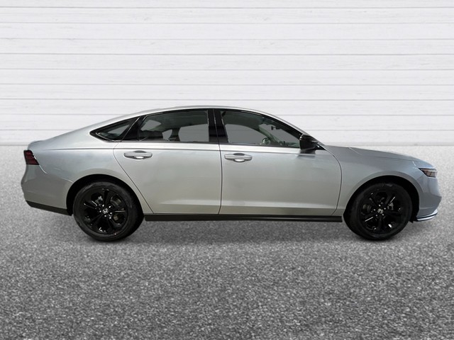 Honda Accord Sedan Vehicle Full-screen Gallery Image 07