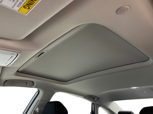 Honda Accord Sedan Vehicle Full-screen Gallery Image 22