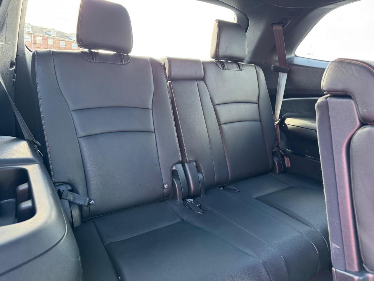 Honda Pilot Vehicle Full-screen Gallery Image 11