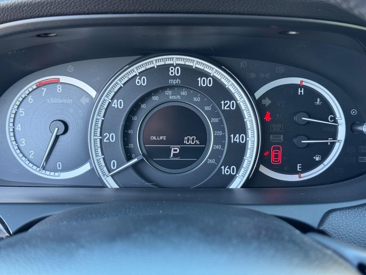 Honda Accord Sedan Vehicle Full-screen Gallery Image 20