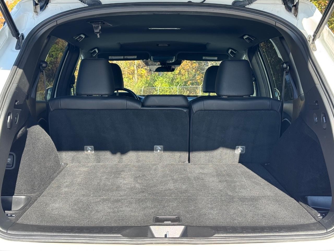 Honda Passport Vehicle Full-screen Gallery Image 04