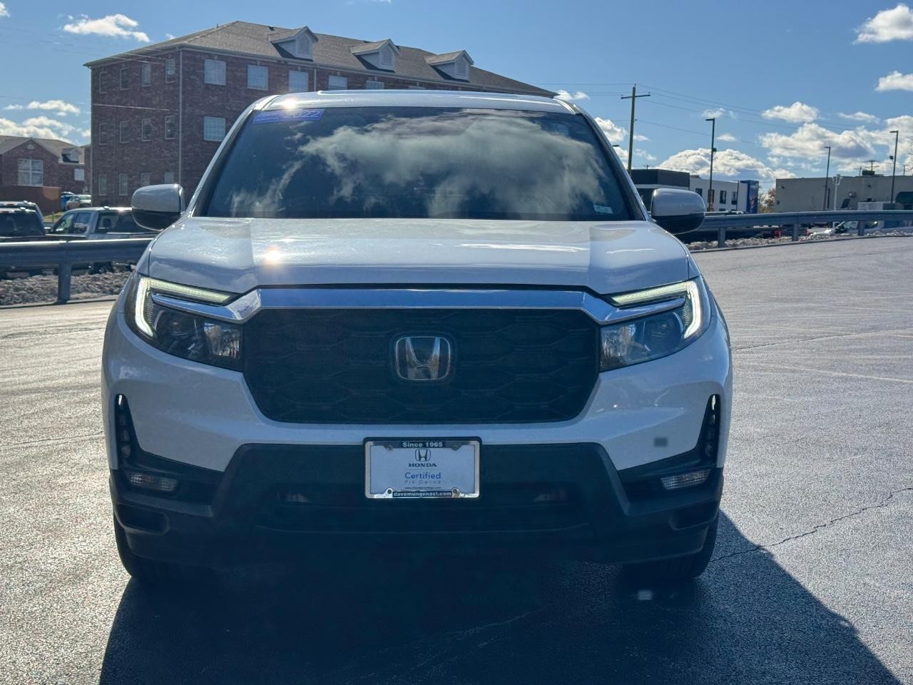 Honda Passport Vehicle Full-screen Gallery Image 09