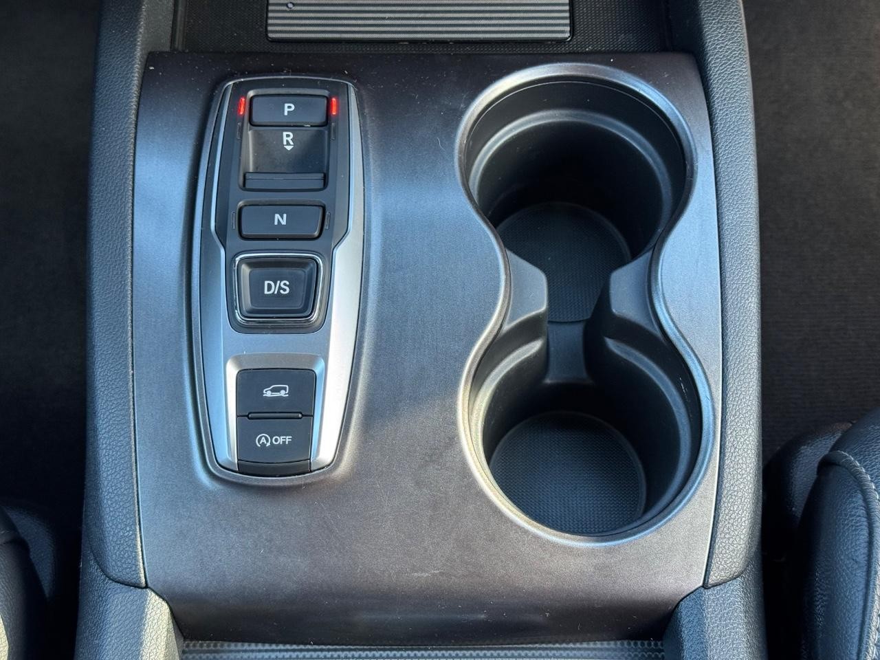 Honda Passport Vehicle Full-screen Gallery Image 15