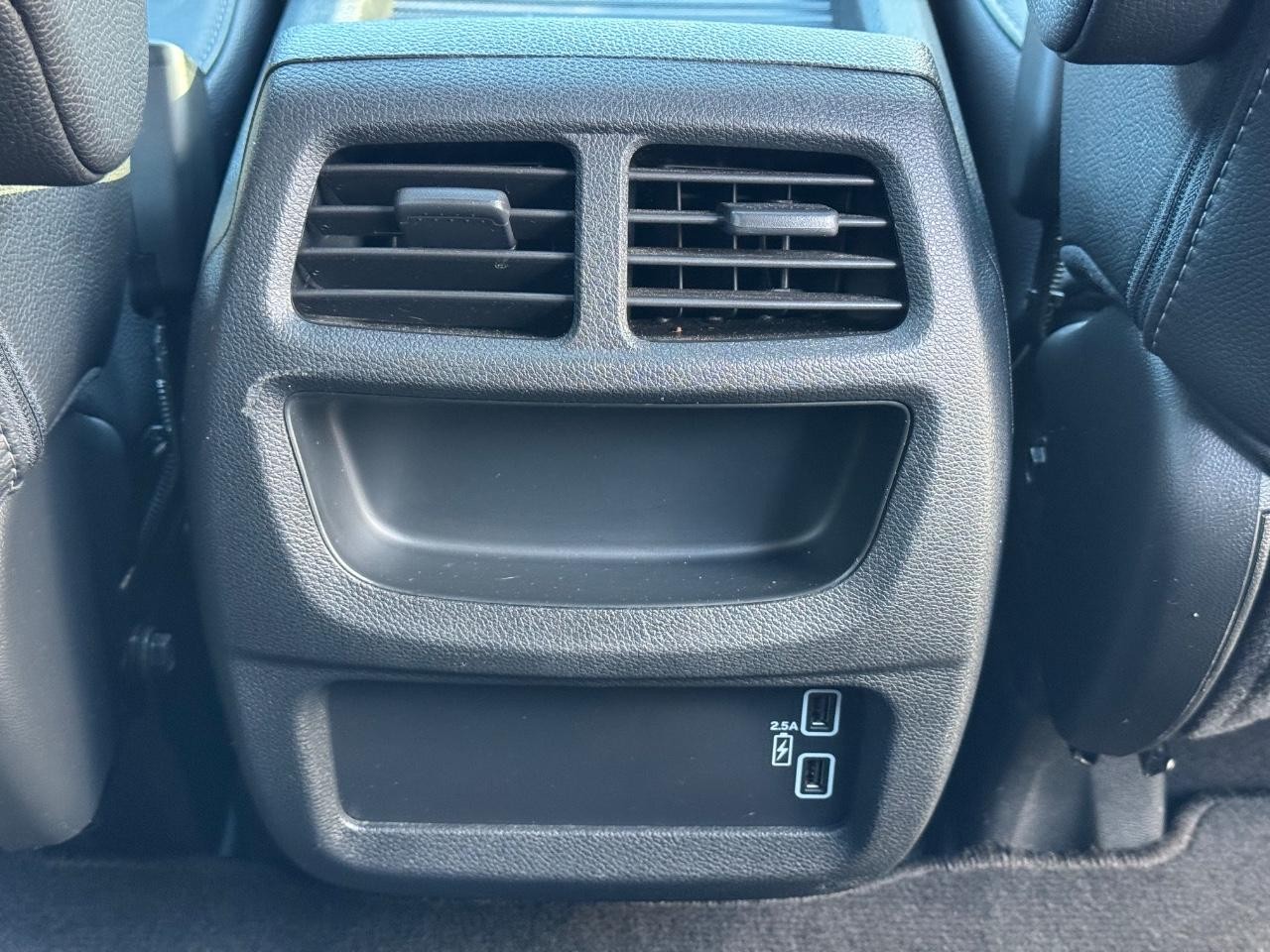 Honda Passport Vehicle Full-screen Gallery Image 16