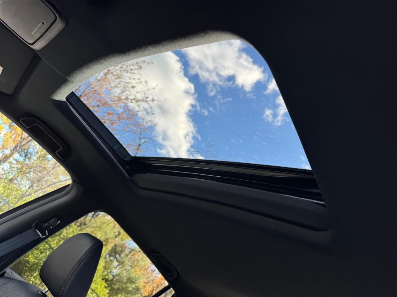 Honda Passport Vehicle Full-screen Gallery Image 19