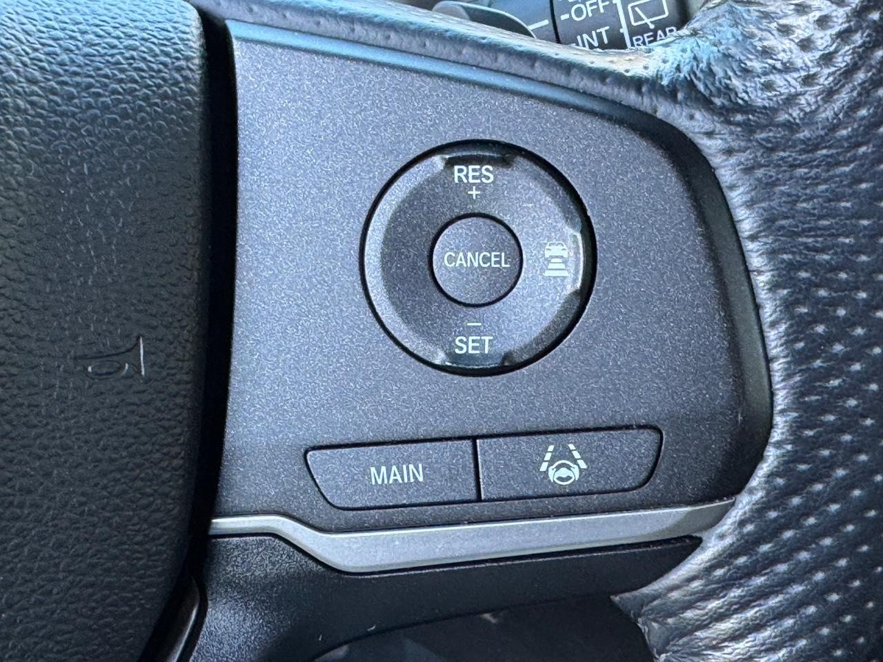 Honda Passport Vehicle Full-screen Gallery Image 22