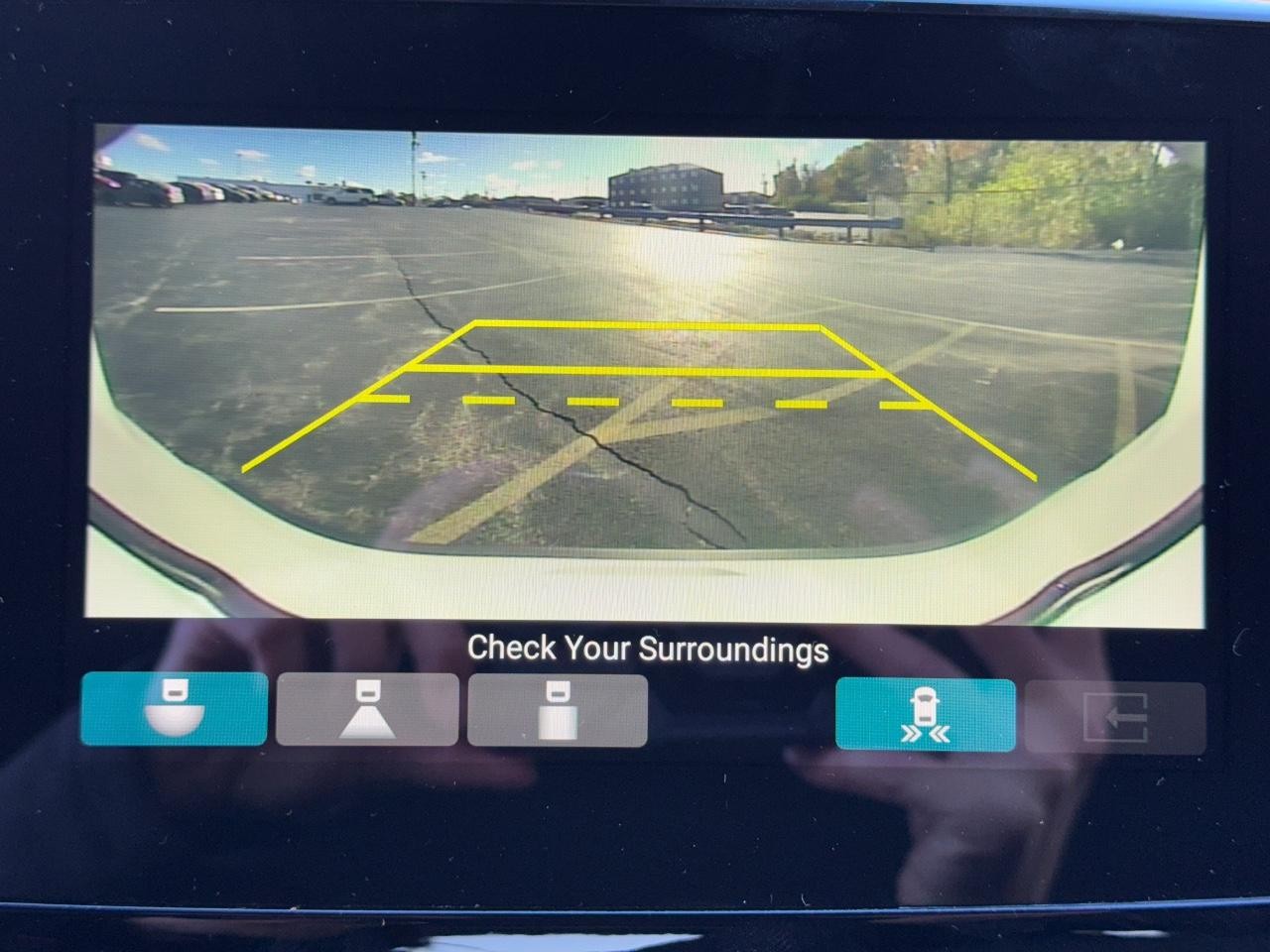 Honda Passport Vehicle Full-screen Gallery Image 24