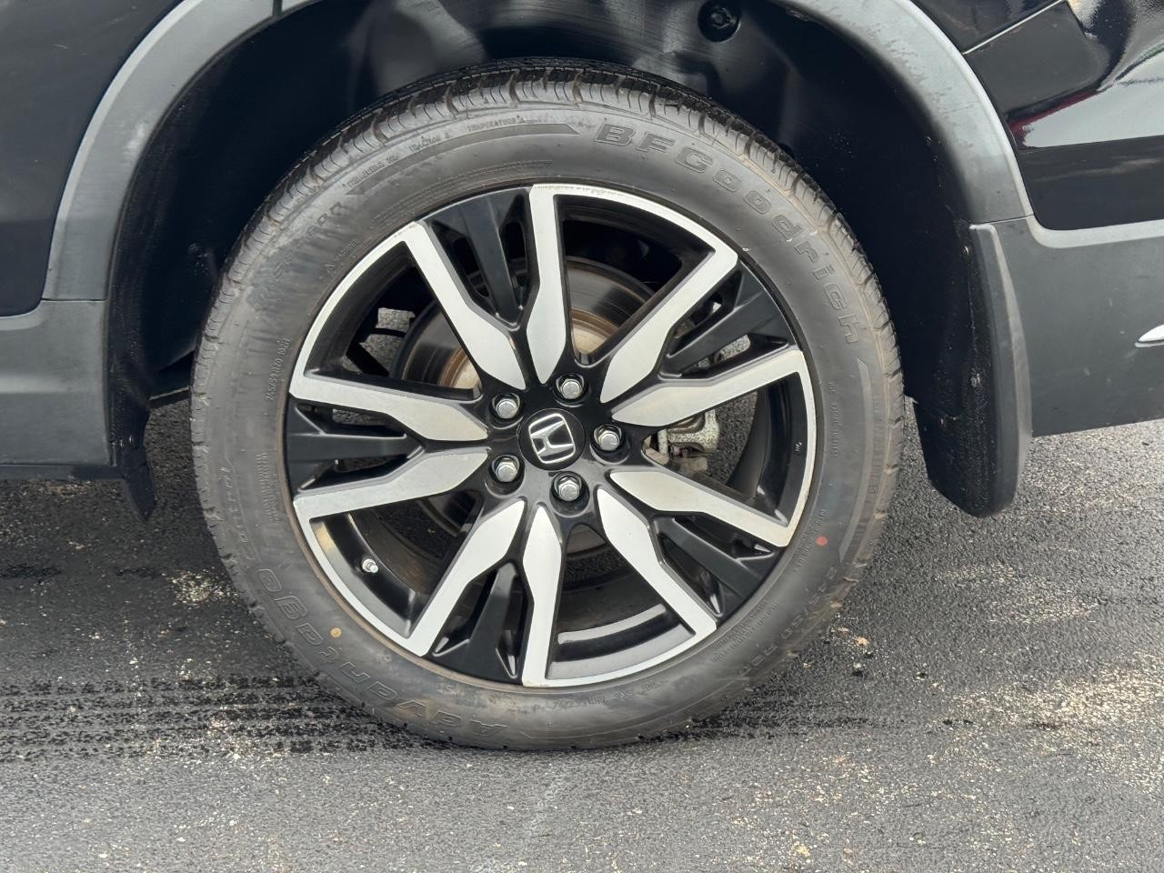 Honda Pilot Vehicle Full-screen Gallery Image 07