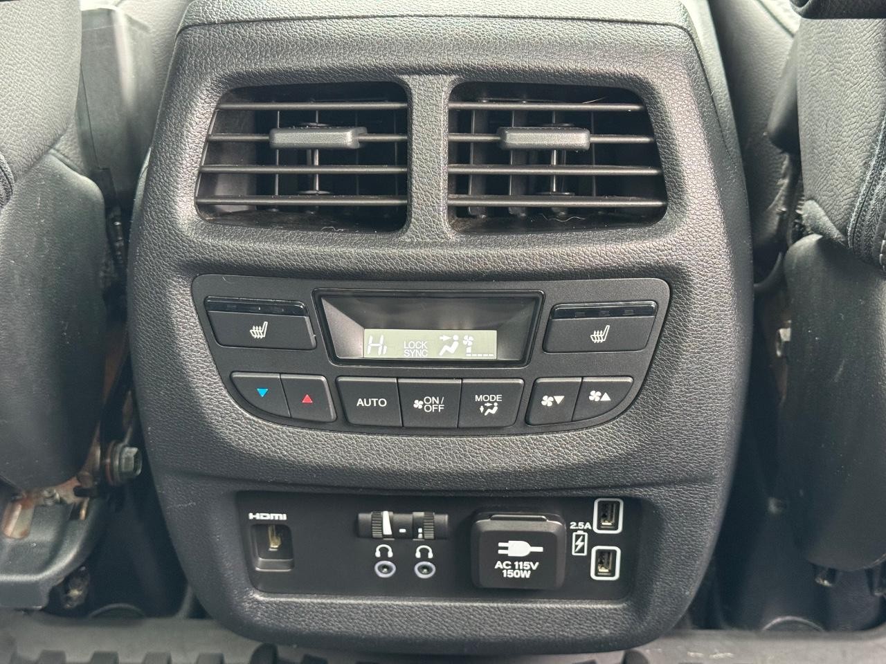 Honda Pilot Vehicle Full-screen Gallery Image 17