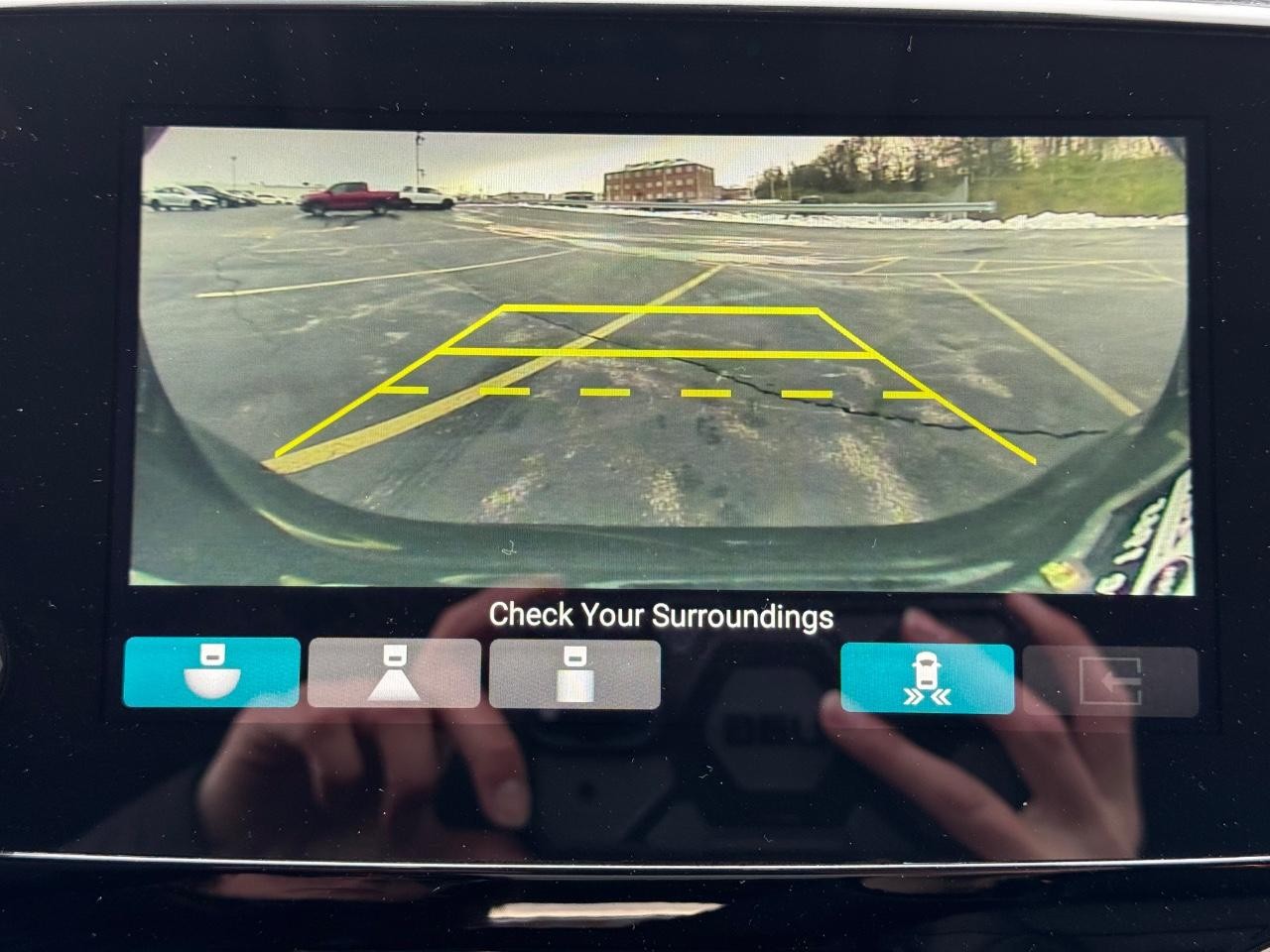 Honda Pilot Vehicle Full-screen Gallery Image 26