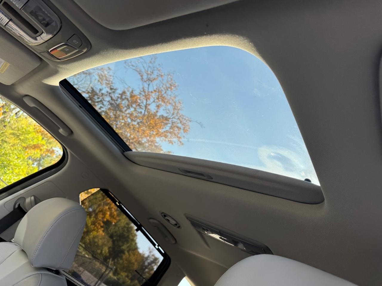 Kia Telluride Vehicle Full-screen Gallery Image 19