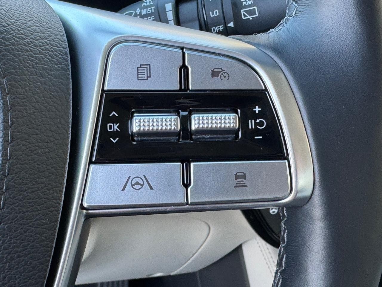 Kia Telluride Vehicle Full-screen Gallery Image 22