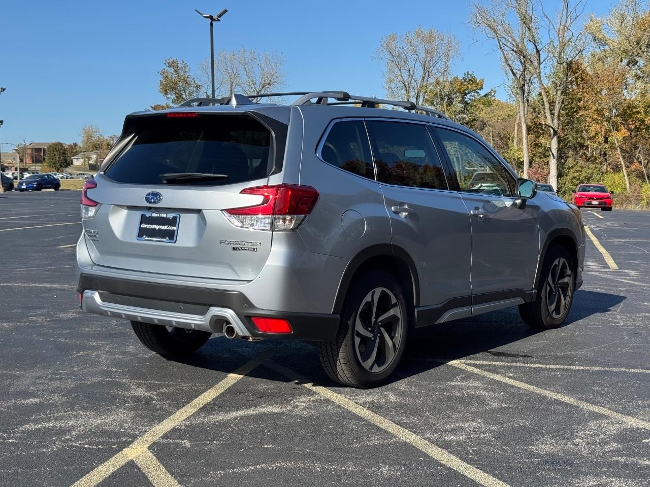 Subaru Forester Vehicle Full-screen Gallery Image 03