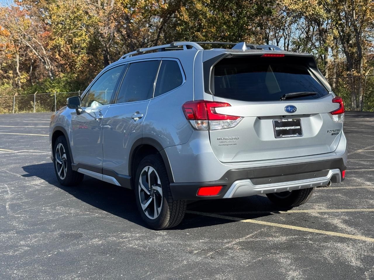 Subaru Forester Vehicle Full-screen Gallery Image 06