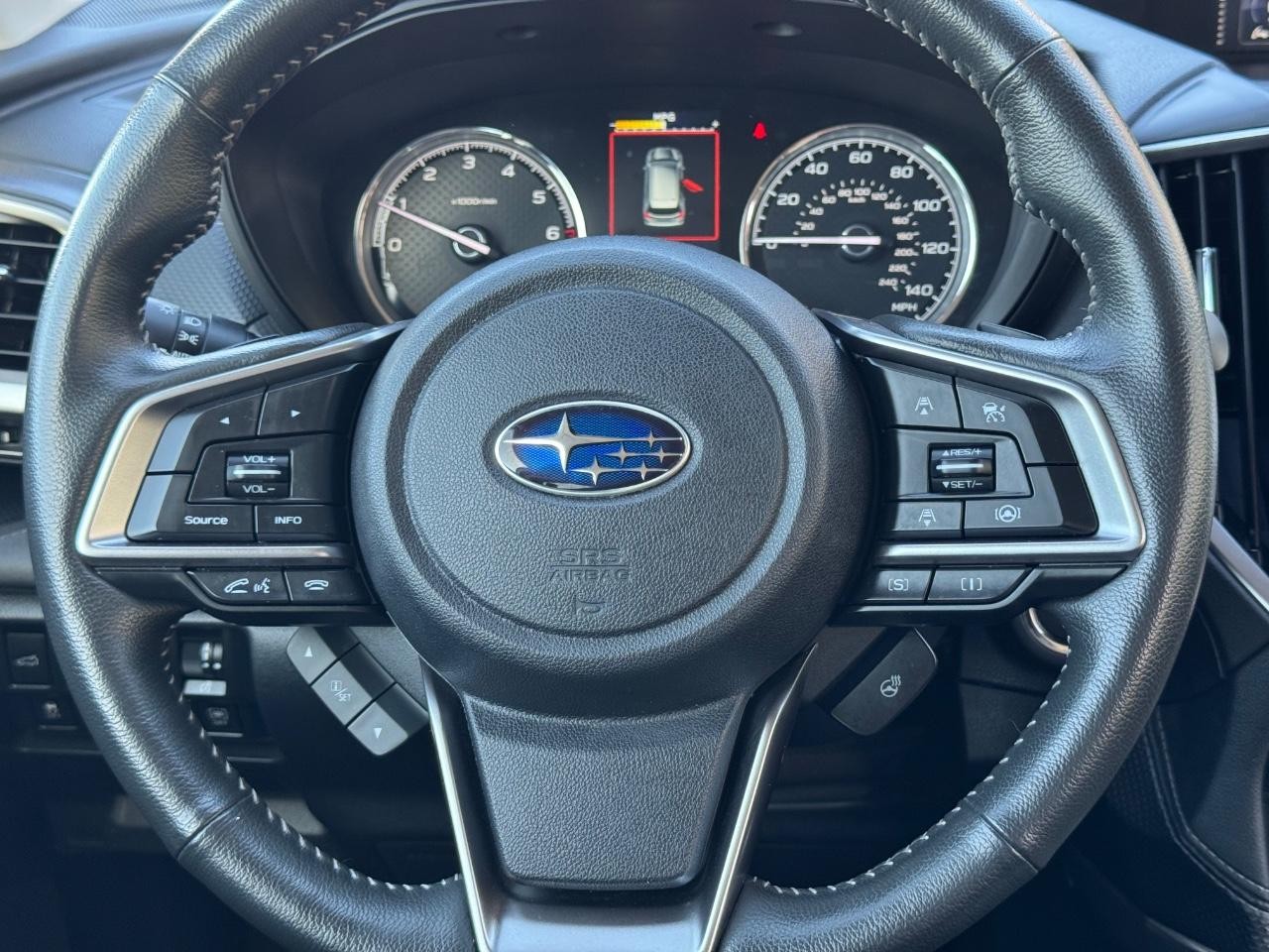 Subaru Forester Vehicle Full-screen Gallery Image 12